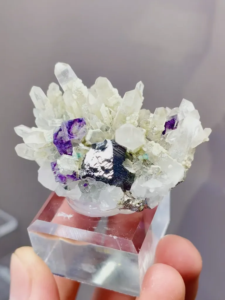 Natural Phantom Fluorite and Crystal Clusters coexist with Wolframite comes from Yaogangxian,China 45*25*20MM - image 4
