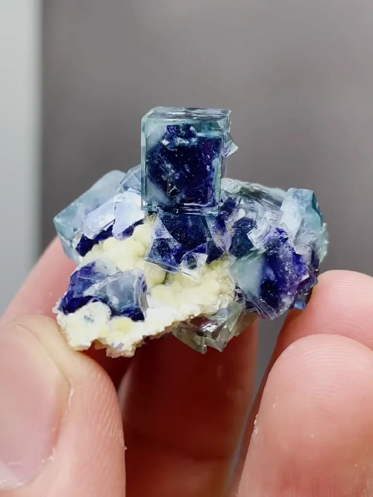 Natural Phantom Fluorite and Flake Calcite coexist with Mica Yindu,Inner Mongolia 35*24*20MM image