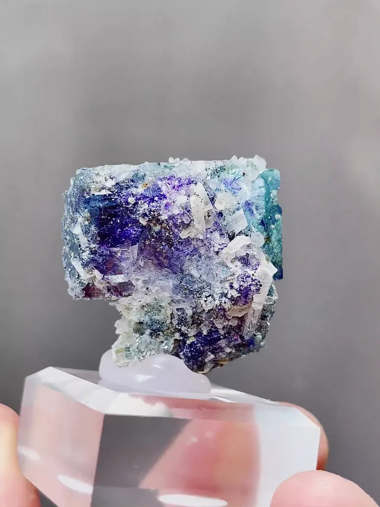 Natural Phantom Fluorite and Jamstenite coexist comes from Yaogangxian,Hunan 25*20*25MM - image 4