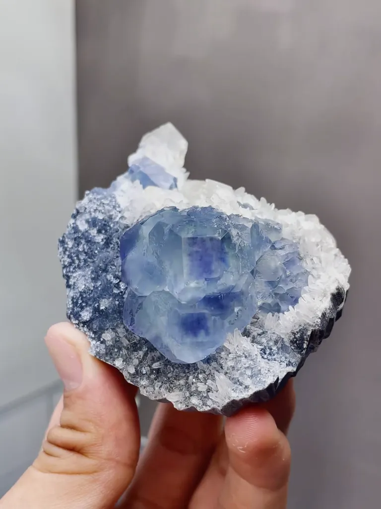 Natural Phantom Fluorite coexists with Mercedes-Benz Calcite and Quartz comes from Fujian,China 65*40*55MM - image 2