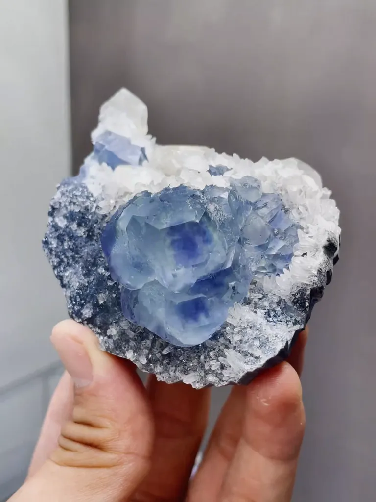 Natural Phantom Fluorite coexists with Mercedes-Benz Calcite and Quartz comes from Fujian,China 65*40*55MM - image 4