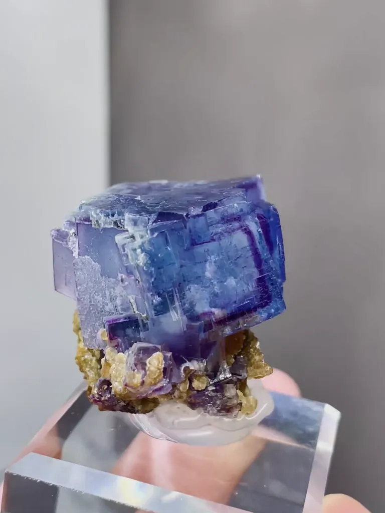 Natural Phantom Fluorite coexists with Mica comes from Yaogangxian,Hunan 40*30*30MM - image 6