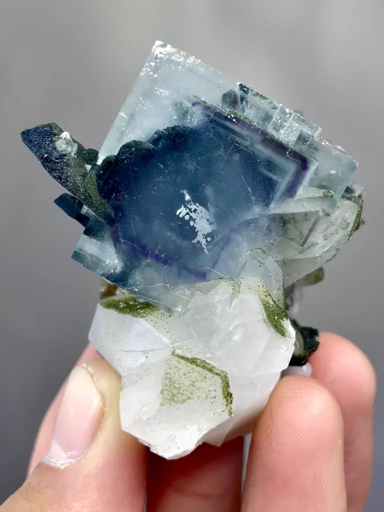 Natural Phantom Fluorite coexists with Wolframite and Quartz comes from Yaogangxian,Hunan 40*50*30MM image