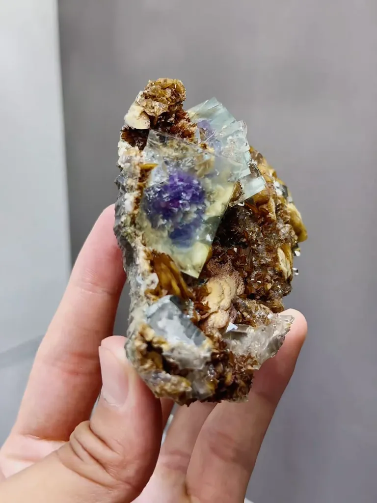 Natural Phantom Fluorite comes from Yaogangxian,Hunan 105*45*70MM - image 3