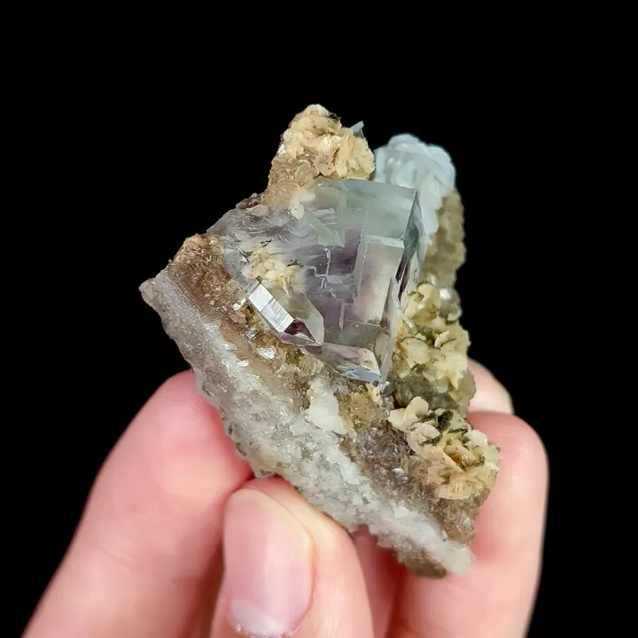 Natural Phantom Fluorite with Calcite and Siderite, Mineral Specimen:Yaogangxian,Hunan (45*35*25MM) - image 3