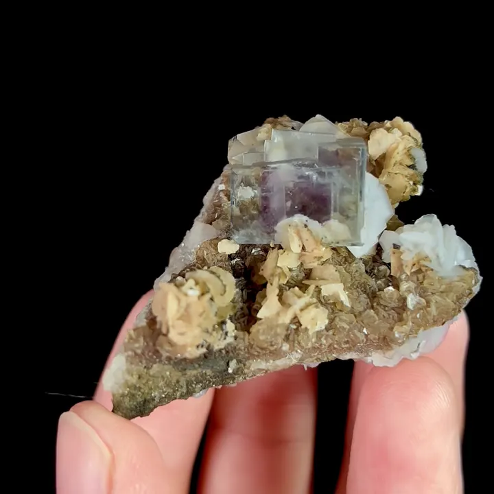 Natural Phantom Fluorite with Calcite and Siderite, Mineral Specimen:Yaogangxian,Hunan (45*35*25MM) - image 2