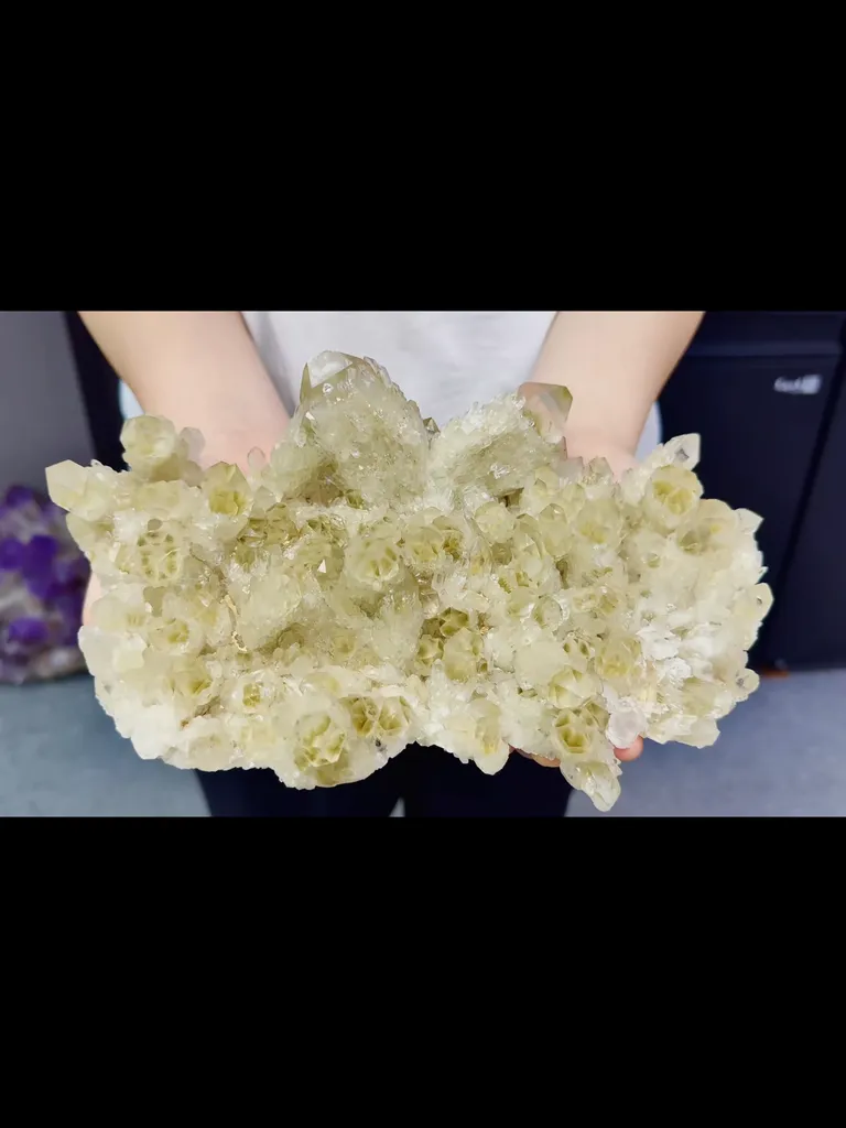 Natural Pineapple Citrine from Madagascar240*125*70MM image