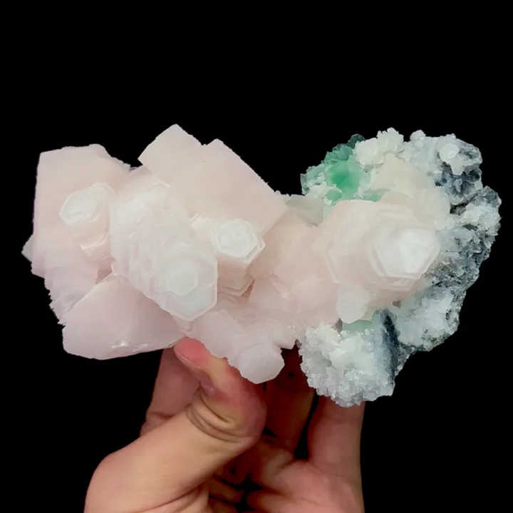 Natural Pink Calcite, Mineral Specimen:Fujian,China (140*70*60MM) image