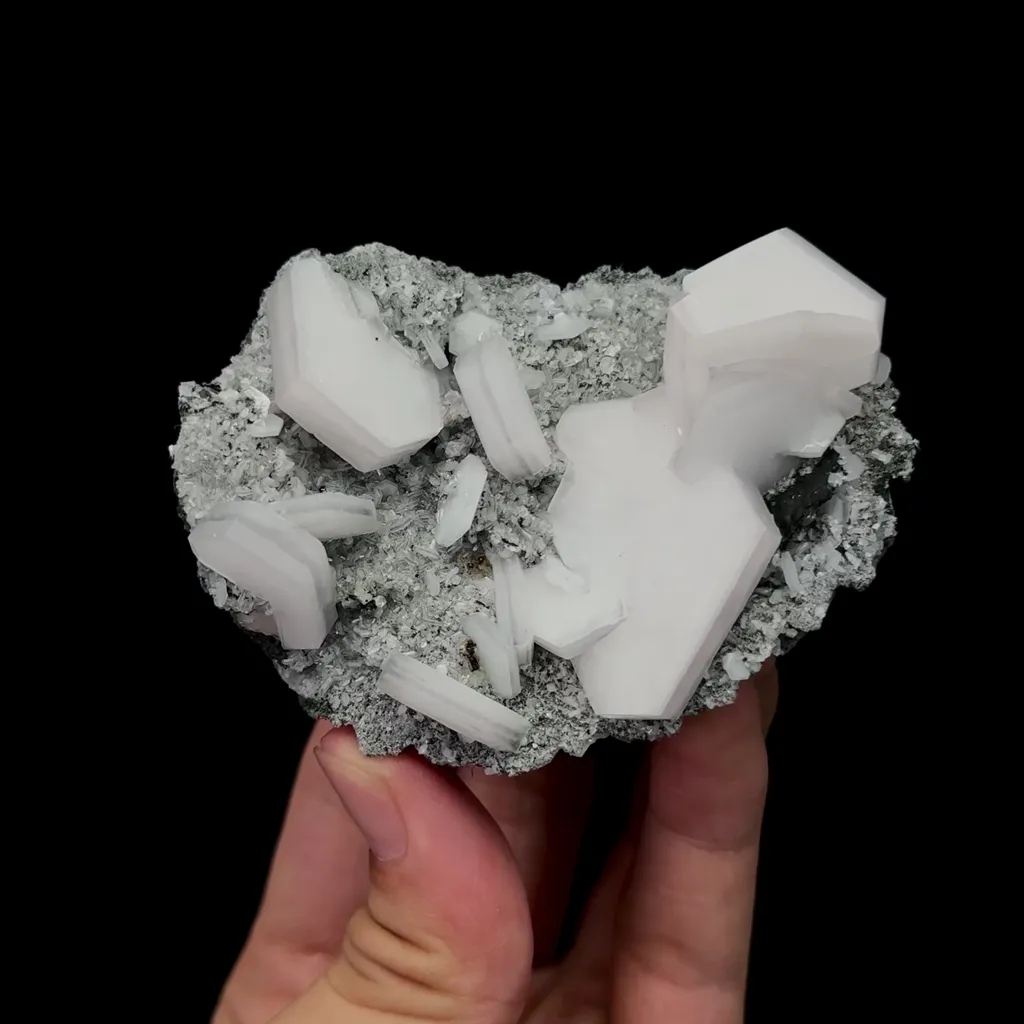 Natural Pink Flaky Calcite Mineral Specimen,High Quality Specimen,FUJIAN,CHINA(84*62*35mm) image