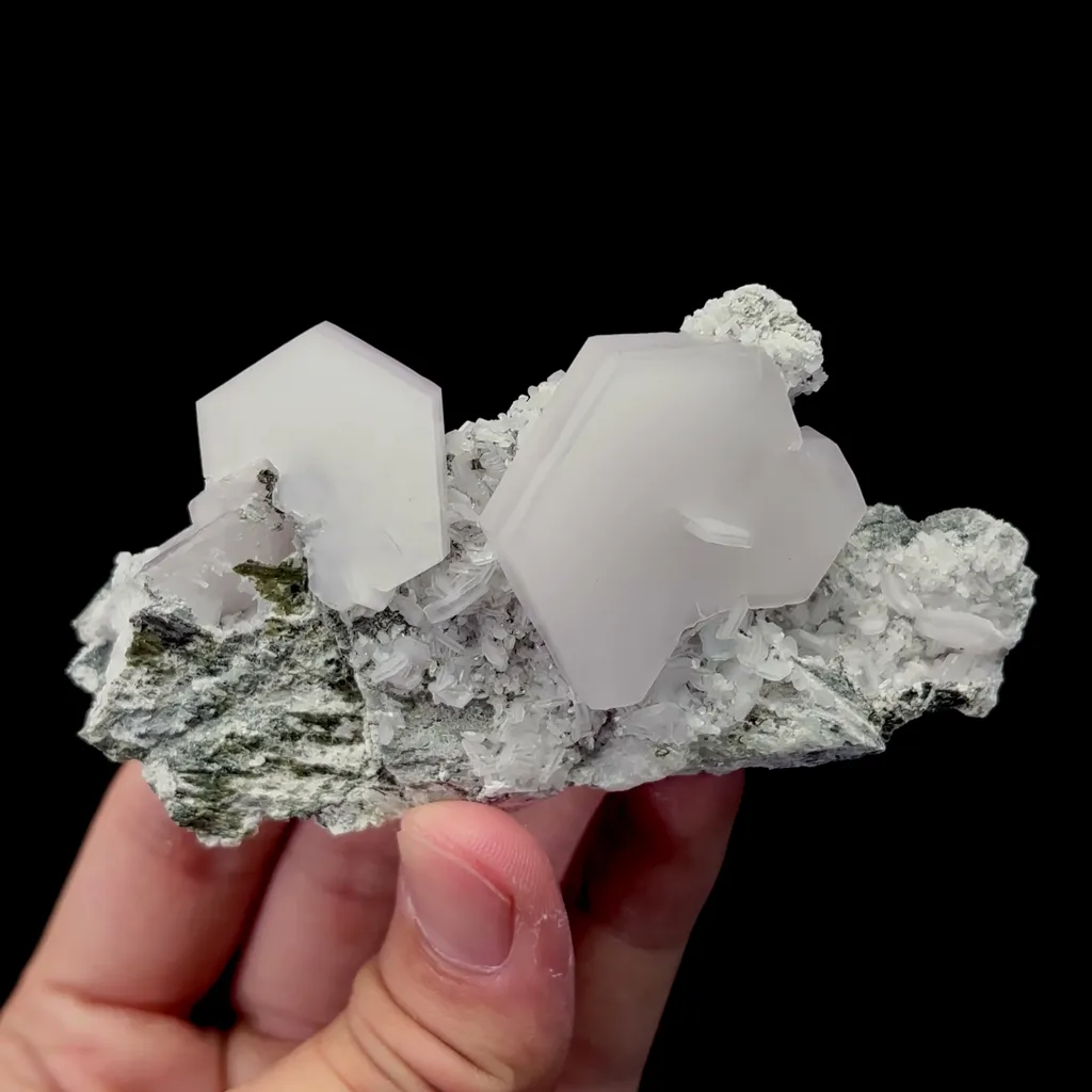 Natural Pink Flaky Calcite Mineral Specimen,High Quality Specimen,FUJIAN,CHINA(95*44*33mm) - image 4