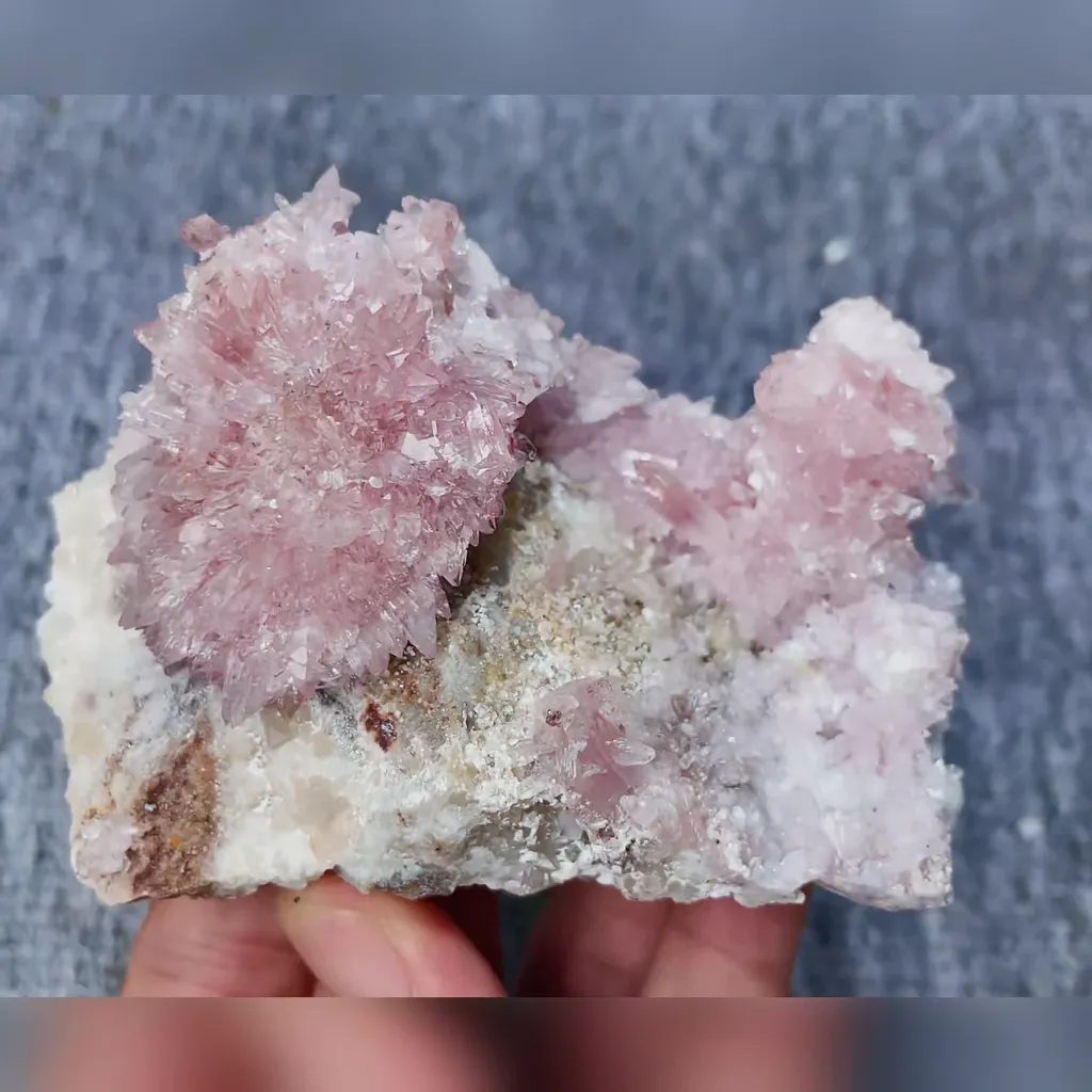 Natural Pink Gypsum comes from Guizhou,China 95*55*55MM image