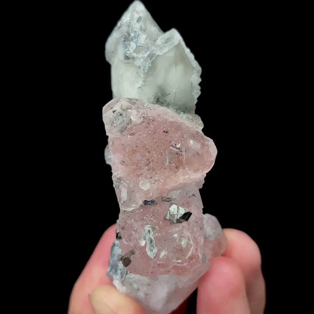 Natural Pink Octahedral Fluorite and Crystal Mineral Specimen,High Quality Specimen,HUANGGANG LIANG,INNER MONGOLIA,CHINA(38*31*80mm) image