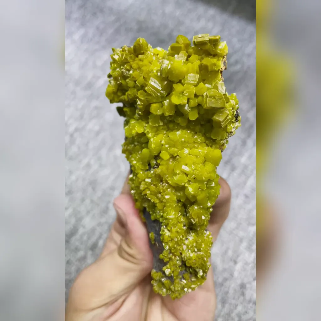 Natural Plumbogummite comes from Guangxi,China 60*100*25MM - image 3