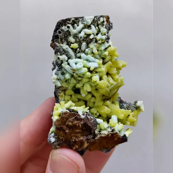 Natural Plumbogummite comes from Guilin,Guangxi 45*70*40MM - image 3