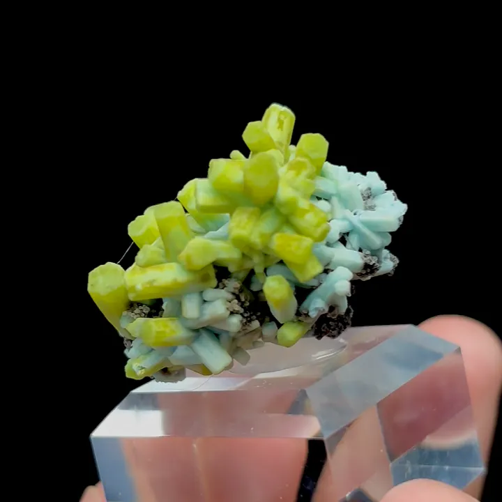 Natural Plumbogummite,Mineral Specimen: GUANGXI China(30*45*30mm) - image 2