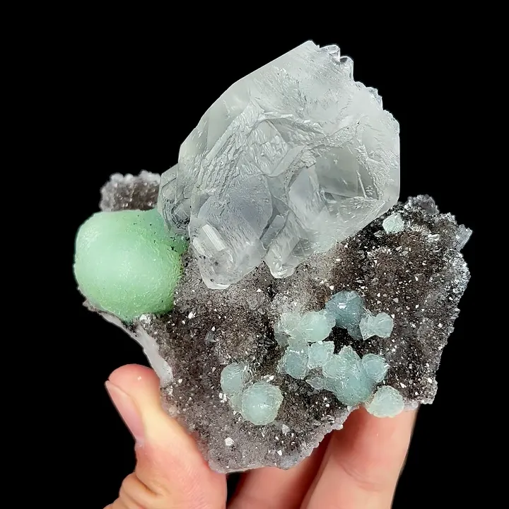Natural Prehnite and Calcite, Mineral Specimen:Yunnan,China (90*85*50MM) image
