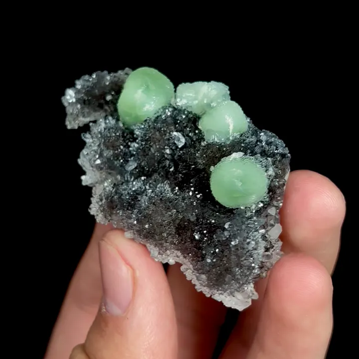 Natural Prehnite and Quartz, Mineral Specimen:Yunnan,China (60*35*15MM) - image 3