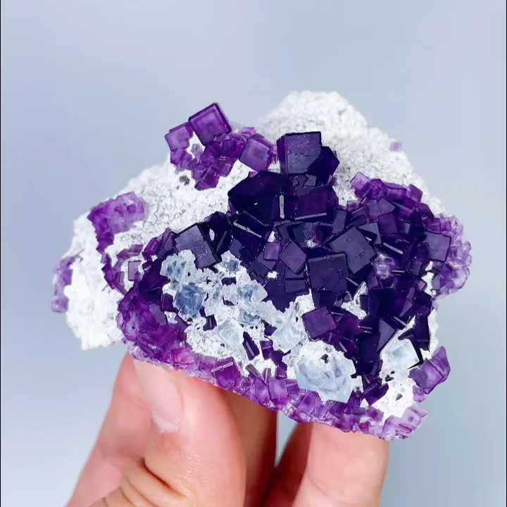 Natural Purple and Blue Cubic Fluorite, Mineral Specimen:Zhejiang,China (70*60*30MM) image