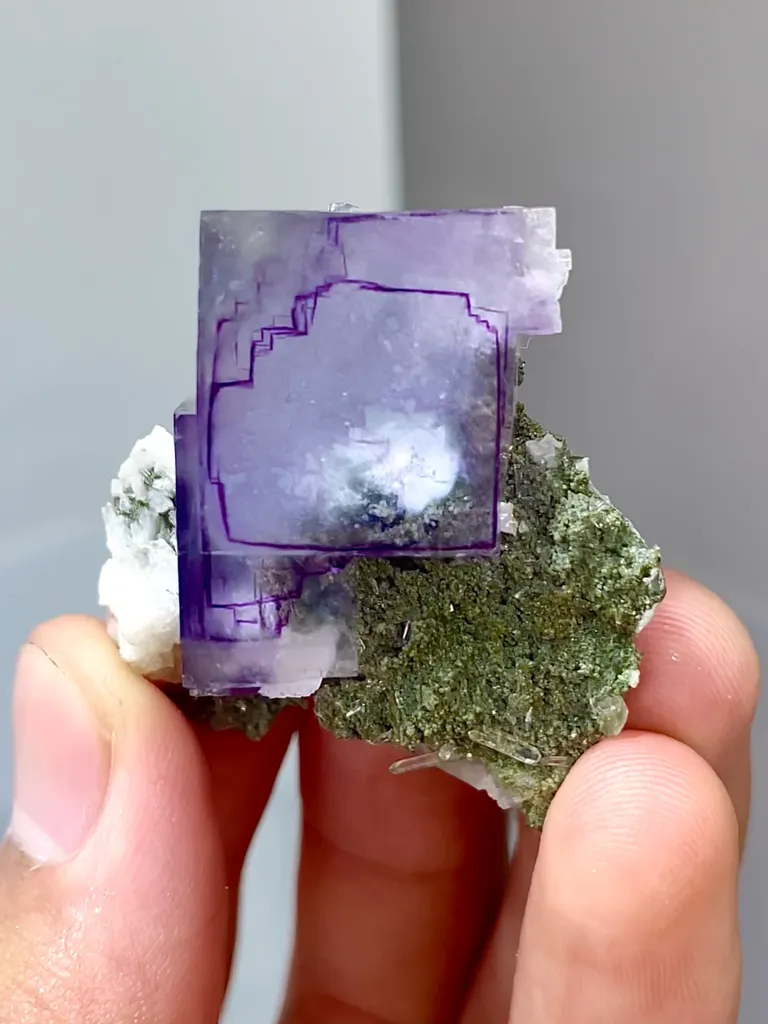 Natural Purple Cube Fluorite Hunan Yaogangxian 45*35*15 MM - image 3