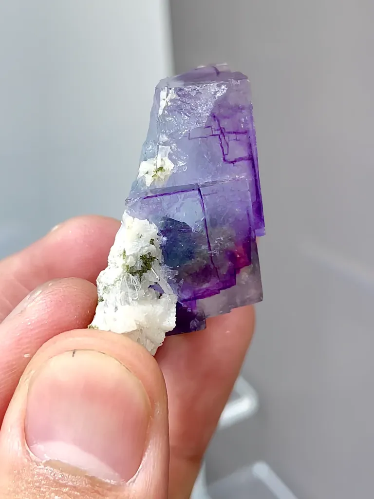Natural Purple Cube Fluorite Hunan Yaogangxian 45*35*15 MM - image 2