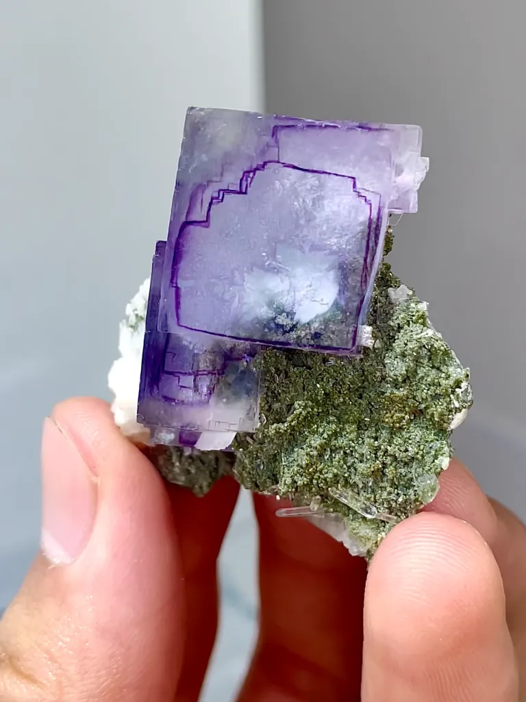 Natural Purple Cube Fluorite Hunan Yaogangxian 45*35*15 MM - image 4
