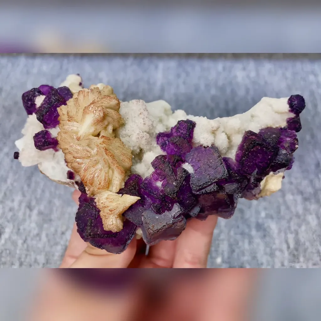 Natural Purple Cubic Fluorite and Barite and Quartz Symbiosis comes from Guizhou,China 125*65*40MM - image 4