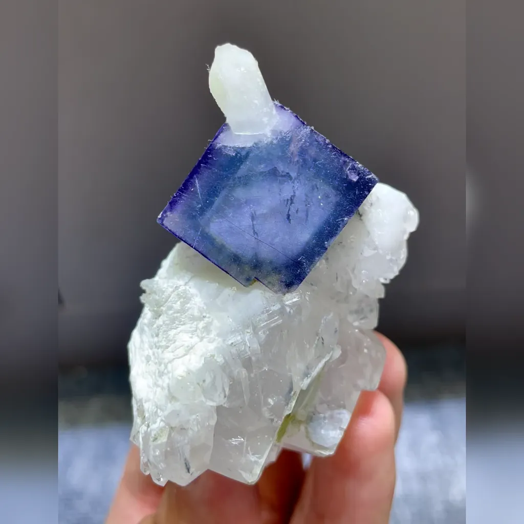 Natural Purple Cubic Fluorite and Bismuthinite and Quartz Symbiosis comes from Yaogangxian,Hunan 45*65*55MM image