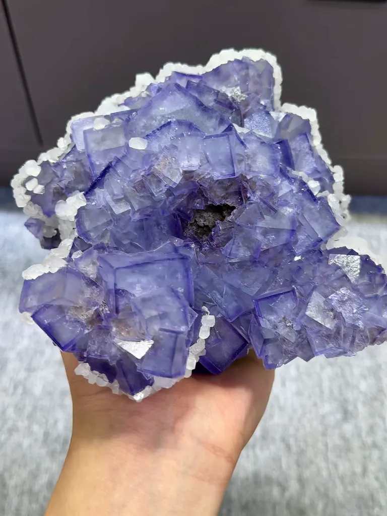 Natural Purple Cubic Fluorite and Calcite Coexist comes from Xianghualing,Hunan 170*140*90MM - image 2