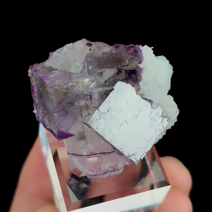 Natural Purple Cubic Fluorite and Calcite, Mineral Specimen:Yaogangxian,Hunan (30*30*25MM) image
