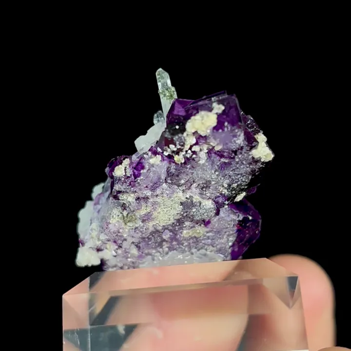 Natural Purple Cubic Fluorite and Clear Quartz, Mineral Specimen:Yaogangxian,Hunan (25*20*35MM) - image 3