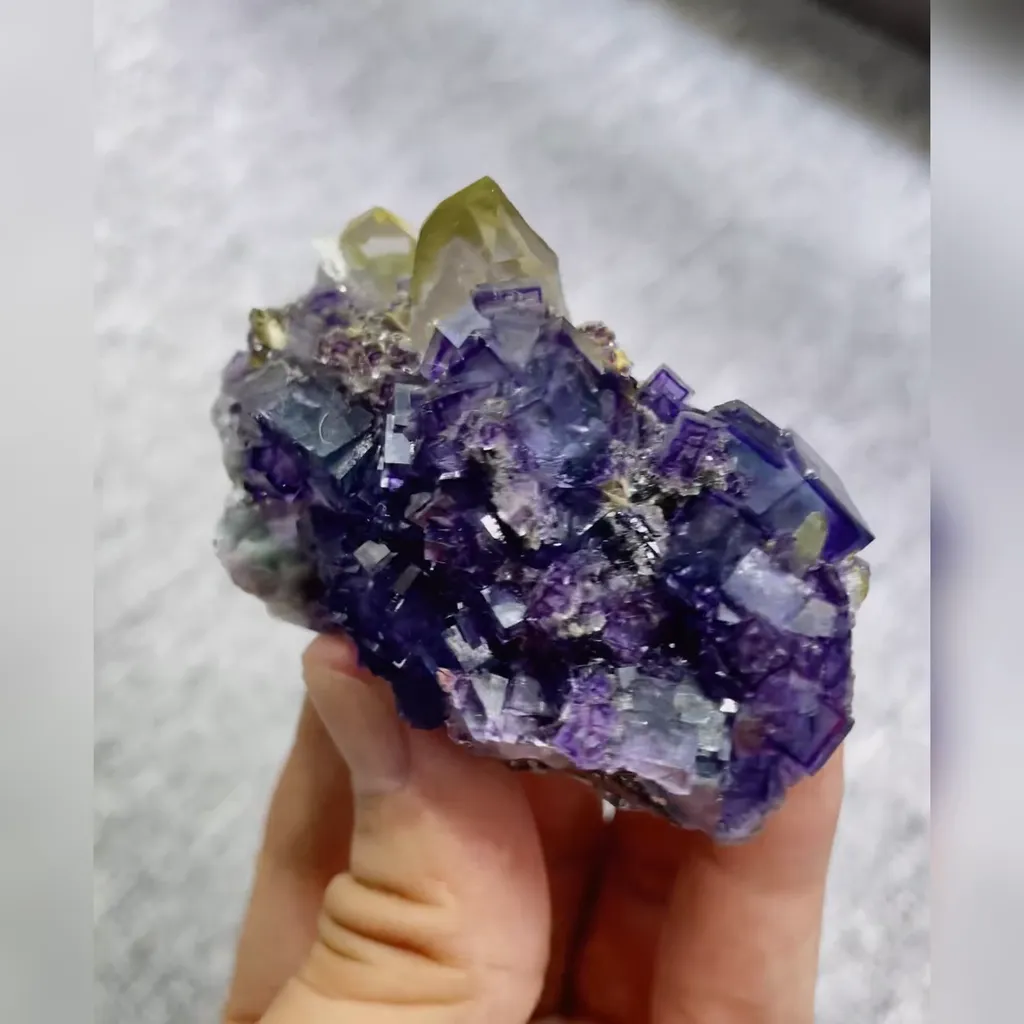 Natural Purple Cubic Fluorite and Clear Quartz Symbiosis comes from Yaogangxian,Hunan 70*35*45MM - image 2