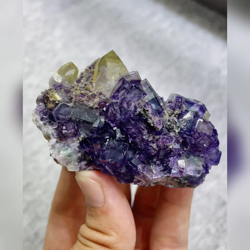 Natural Purple Cubic Fluorite and Clear Quartz Symbiosis comes from Yaogangxian,Hunan 70*35*45MM image