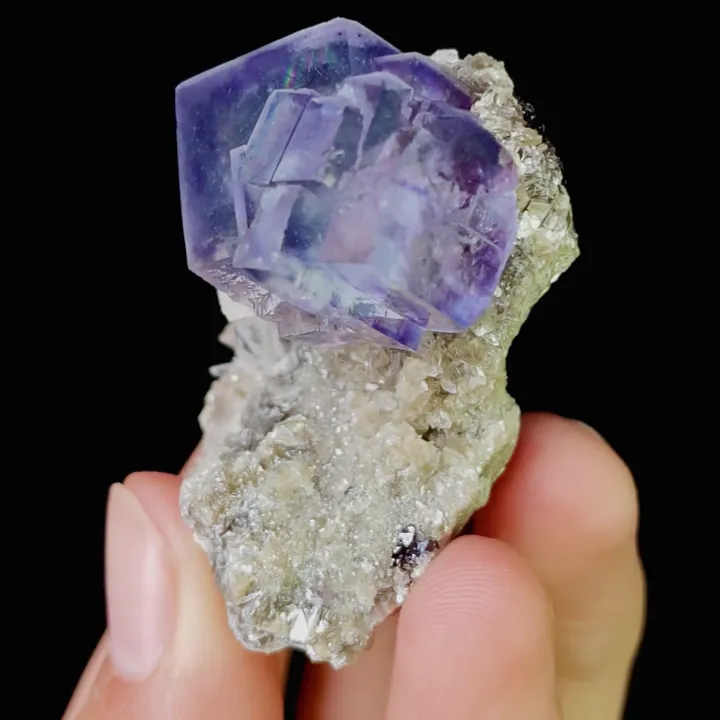 Natural Purple Cubic Fluorite and Mica,Mineral Specimen:Yaogangxian,Hunan (30*45*30MM) - image 2