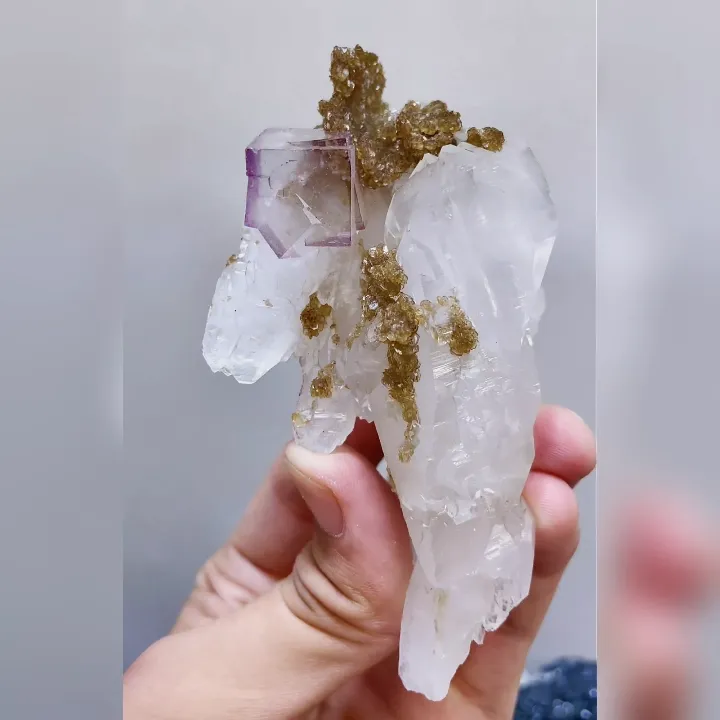 Natural Purple Cubic Fluorite and Quartz and Mica Symbiosis comes from Yaogangxian,Hunan 55*100*35MM - image 4