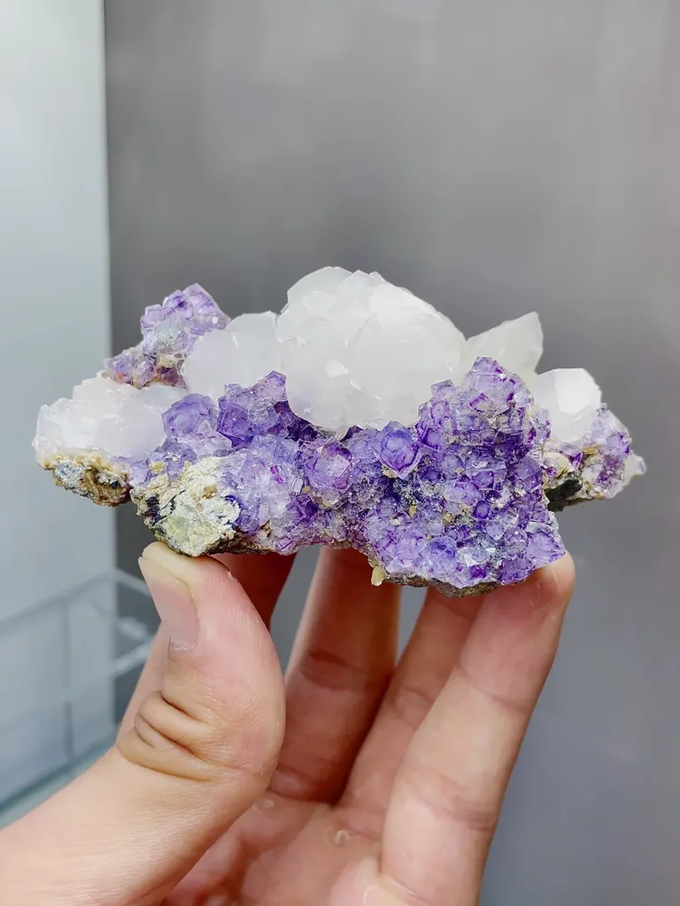 Natural Purple Cubic Fluorite and Quartz coexist comes from Yaogangxian,Hunan 100*35*45MM image