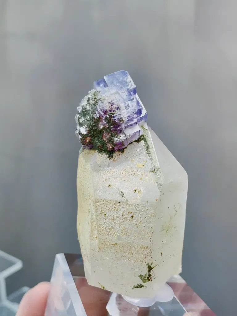 Natural Purple Cubic Fluorite and Quartz coexist comes from Yaogangxian,Hunan 30*35*60MM - image 3