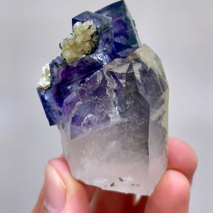 Natural Purple Cubic Fluorite and Quartz, Mineral Specimen: Yaogangxian,Hunan (35*50*35MM) - image 6