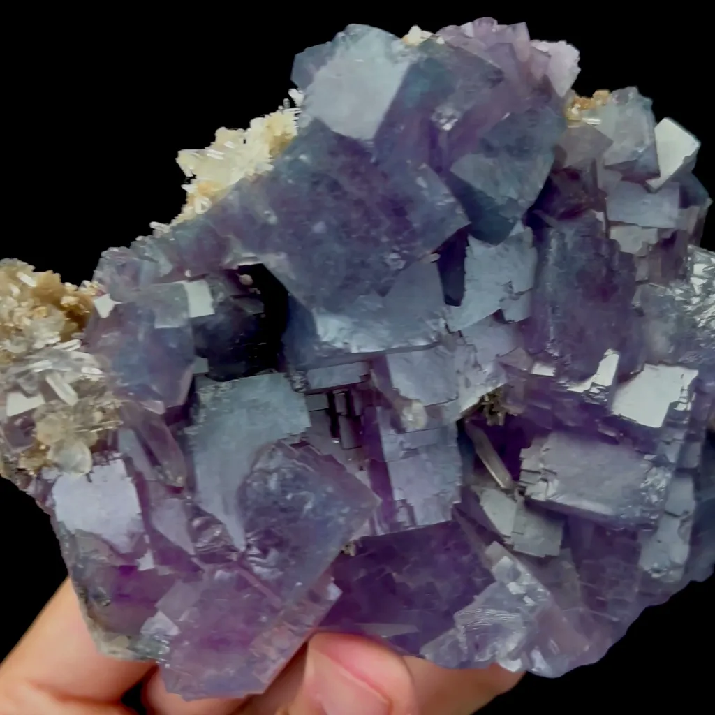 Natural Purple Cubic Fluorite and Quartz Mineral Specimen,High Quality Specimen,YAO GANG XIAN,HUNAN,CHINA(130*100*35mm) - image 2