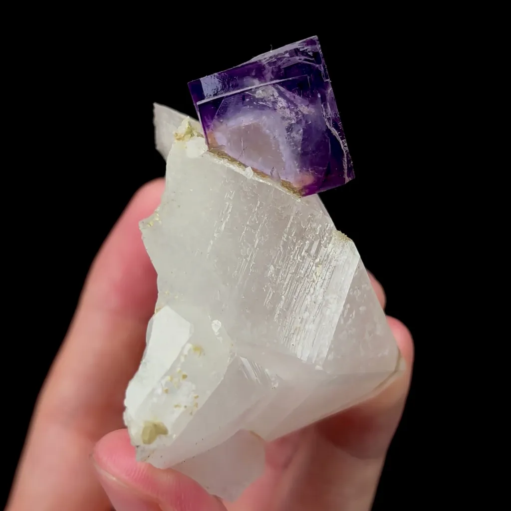 Natural Purple Cubic Fluorite and Quartz Mineral Specimen,High Quality Specimen,YAO GANG XIAN,HUNAN,CHINA(65*60*40mm) - image 3