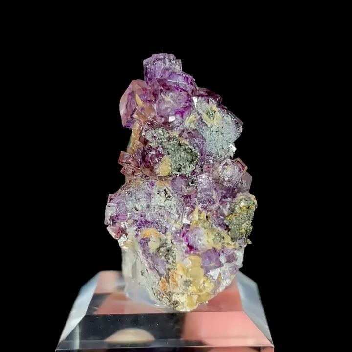 Natural Purple Cubic Fluorite and Quartz, Mineral Specimen:Yaogangxian,Hunan (20*20*30MM) image