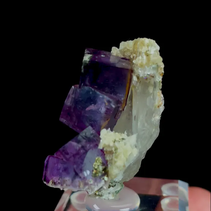 Natural Purple Cubic Fluorite and Quartz, Mineral Specimen:Yaogangxian,Hunan (20*25*20MM) - image 4
