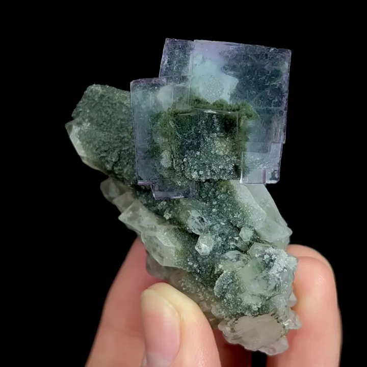 Natural Purple Cubic Fluorite and Quartz, Mineral Specimen:Yaogangxian,Hunan (40*55*35MM) image