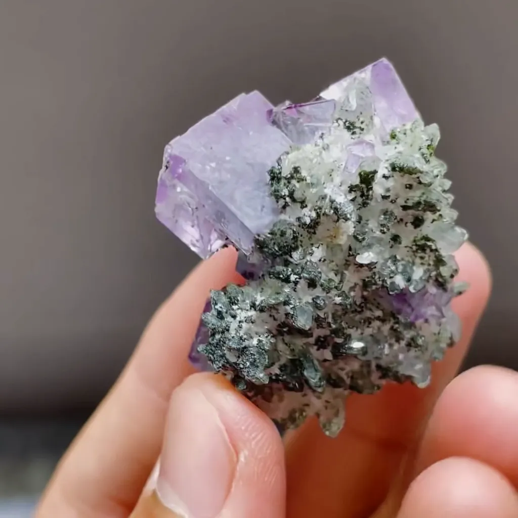 Natural Purple Cubic Fluorite and Quartz Symbiosis comes from Yaogangxian,Hunan 30*40*25MM - image 4