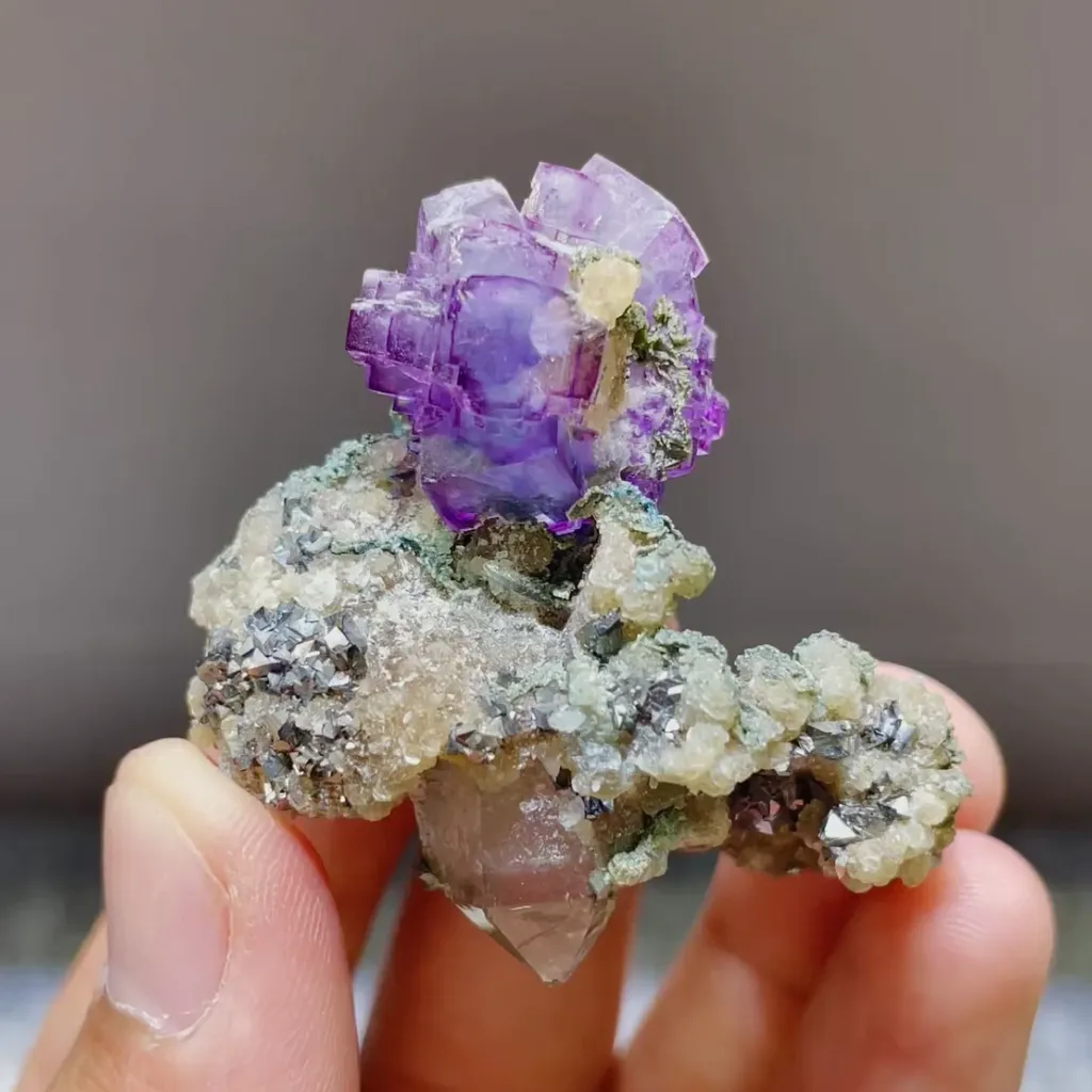 Natural Purple Cubic Fluorite and Quartz Symbiosis comes from Yaogangxian,Hunan 45*45*20MM image