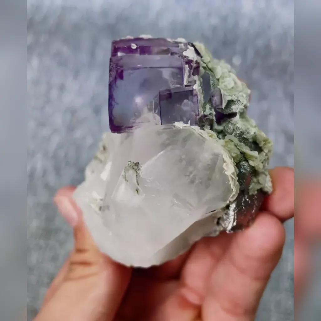 Natural Purple Cubic Fluorite and Quartz Symbiosis comes from Yaogangxian,Hunan 60*70*50MM - image 3
