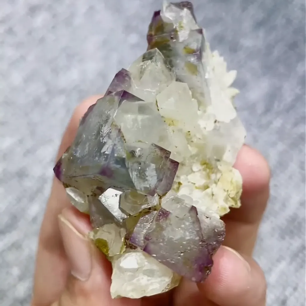 Natural Purple Cubic Fluorite and Quartz Symbiosis comes from Yaogangxian,Hunan 65*35*35MM - image 4