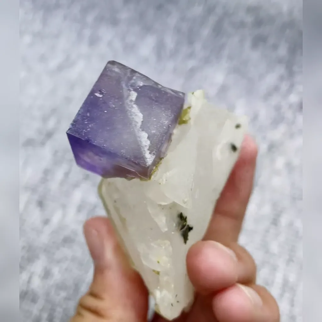 Natural Purple Cubic Fluorite and Quartz Symbiosis comes from Yaogangxian,Hunan 65*60*40MM - image 4