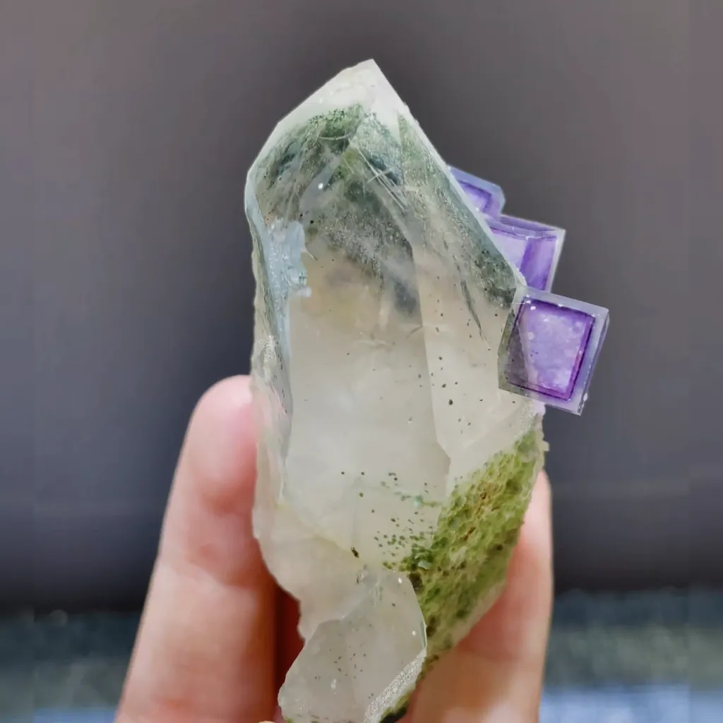 Natural Purple Cubic Fluorite and Quartz Tower Symbiosis comes from Yaogangxian,Hunan 45*35*65MM - image 3