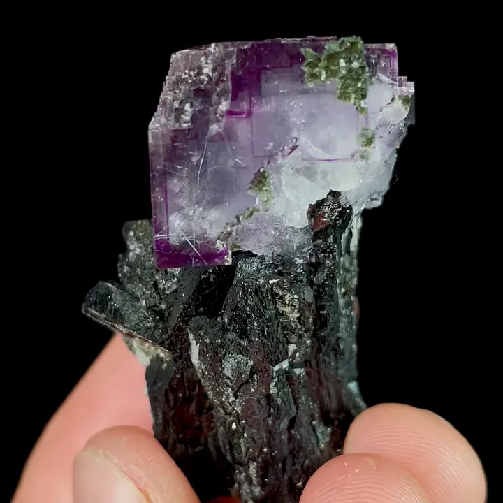 Natural Purple Cubic Fluorite and Wolframite, Mineral Specimen: Yaogangxian,Hunan (30*40*25MM) - image 5