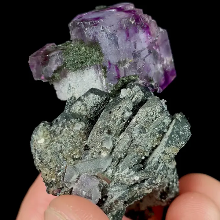 Natural Purple Cubic Fluorite and Wolframite, Mineral Specimen: Yaogangxian,Hunan (30*40*25MM) - image 3